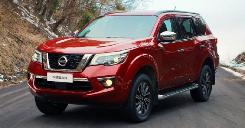 o to suv 7 cho giam 500 trieu dong bung no xe lon gia mem
