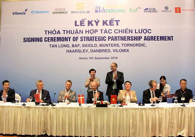 hop tac voi dan mach viet nam se vuon len cuong quoc chan nuoi lon