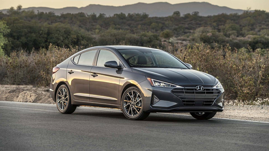 hyundai elantra 2019 dep long lanh chuan bi ra mat gia chi tu 400 trieu dong