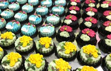 Làm bánh trung thu chẳng giống ai, bán hết vèo hơn vạn chiếc