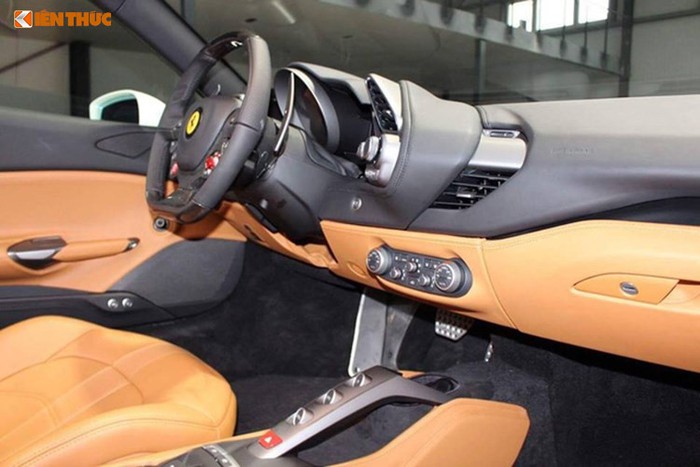 sieu xe ferrari 488 spider hon 15 ty nhap kho dai gia binh phuoc hap dan co nao