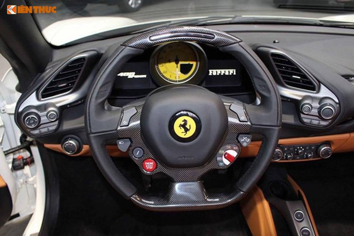 sieu xe ferrari 488 spider hon 15 ty nhap kho dai gia binh phuoc hap dan co nao