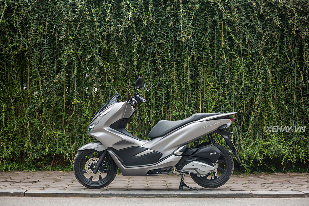 cap nhat gia xe may honda pcx ngay 1110 pcx hybrid giam toi 35 trieu dong