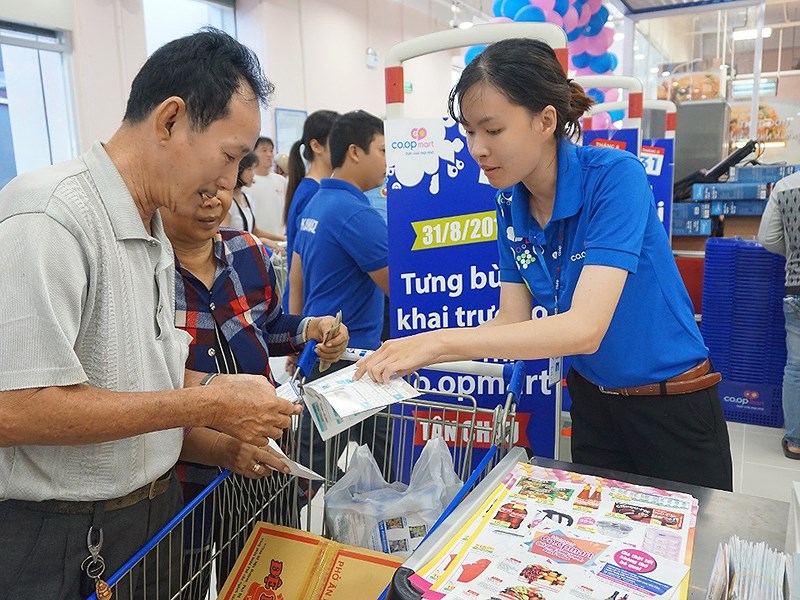 nha ban le viet nam rat co don
