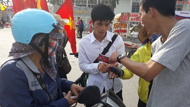 sat gio bong lan ve tran viet nam vs malaysia tu 300000 dong tang len 2500000 dongcap