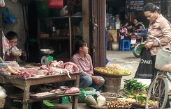 Giá heo thịt hôm nay 21/11: Thịt heo móc hàm đang có giá thuận lợi cho tiểu thương