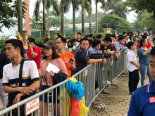 VFF trả vé online, thị trường chợ đen ‘dậy sóng’, người nhận vé bán lại với giá gấp 10 lần