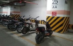 Dân chung cư 'khốn khổ' vì không có chỗ sạc xe điện