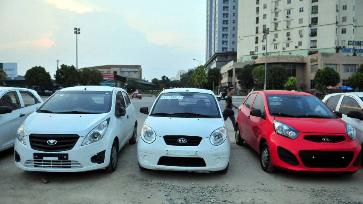 thi truong o to viet luong xe nhap ve trong nhung thang cuoi nam tang vot