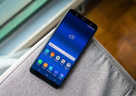 sau khi bi than phien chay i tra khuyen mai lazada da gui chiec samsung j8 cho khach hang
