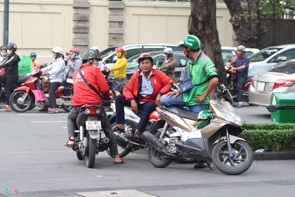 grab go viet vinasun va mot nam bien dong cua thi truong goi xe