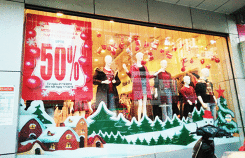 Giảm giá sâu dịp Noel 2018, cửa hàng 'đánh bay' hàng tồn kho trong vài ngày