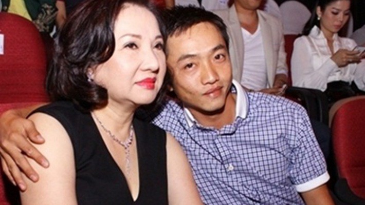nam den dui cua nha cuong dola hon 70 tai san doi non ra di