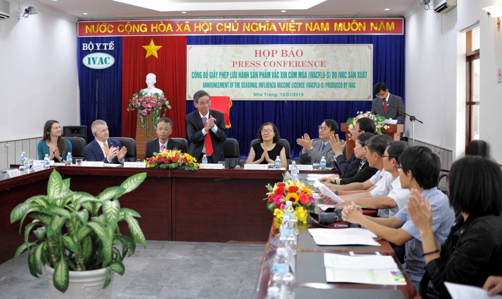 vac xin cum mua do viet nam san xuat duoc cap phep luu hanh