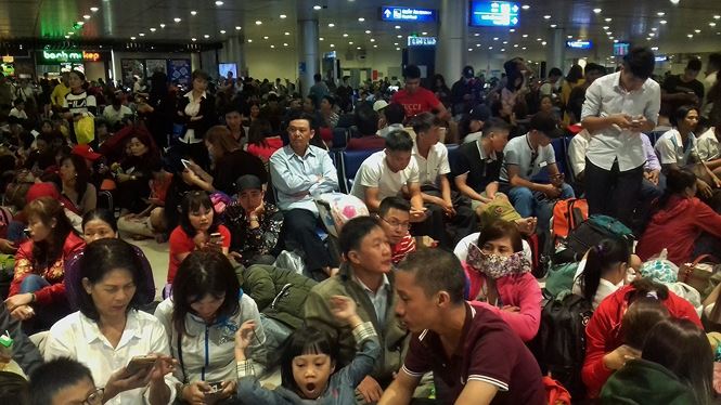 ket cung phong cho san bay tan son nhat dem giao thua