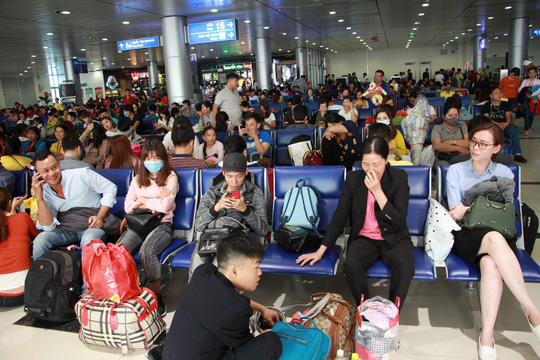bo truong bo gtvt den san bay tan son nhat toi 30 tet