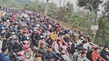 Các điểm du lịch cháy phòng, kẹt xe sau Tết