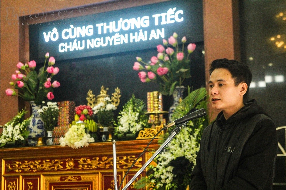 ban hoc be gai hien giac mac dam nuoc mat tien em ve noi an nghi