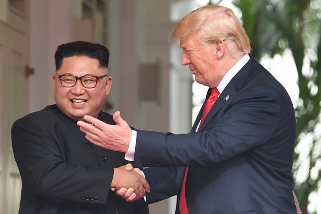 ngay mai tt trump len duong sang viet nam gap ong kim jong un