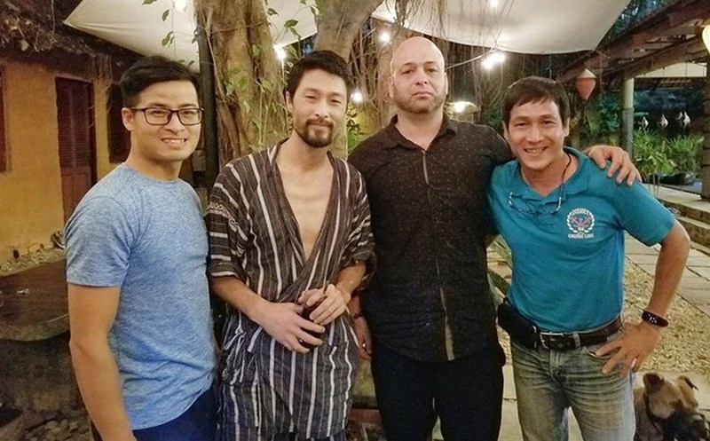 vi sao sau cuoc gap voi johny tri nguyen thi flores ve
