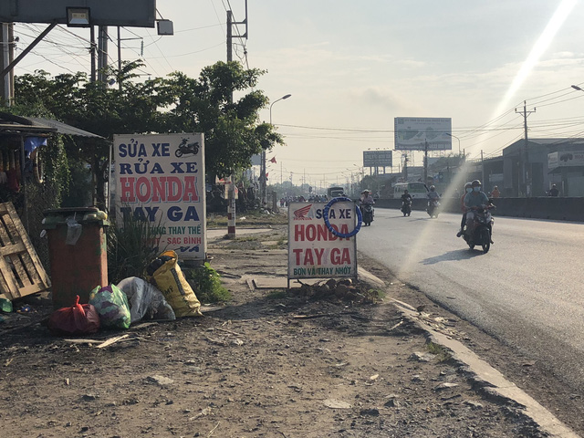 hai hung nhin mo dinh gom duoc cua dinh tac tren quoc lo
