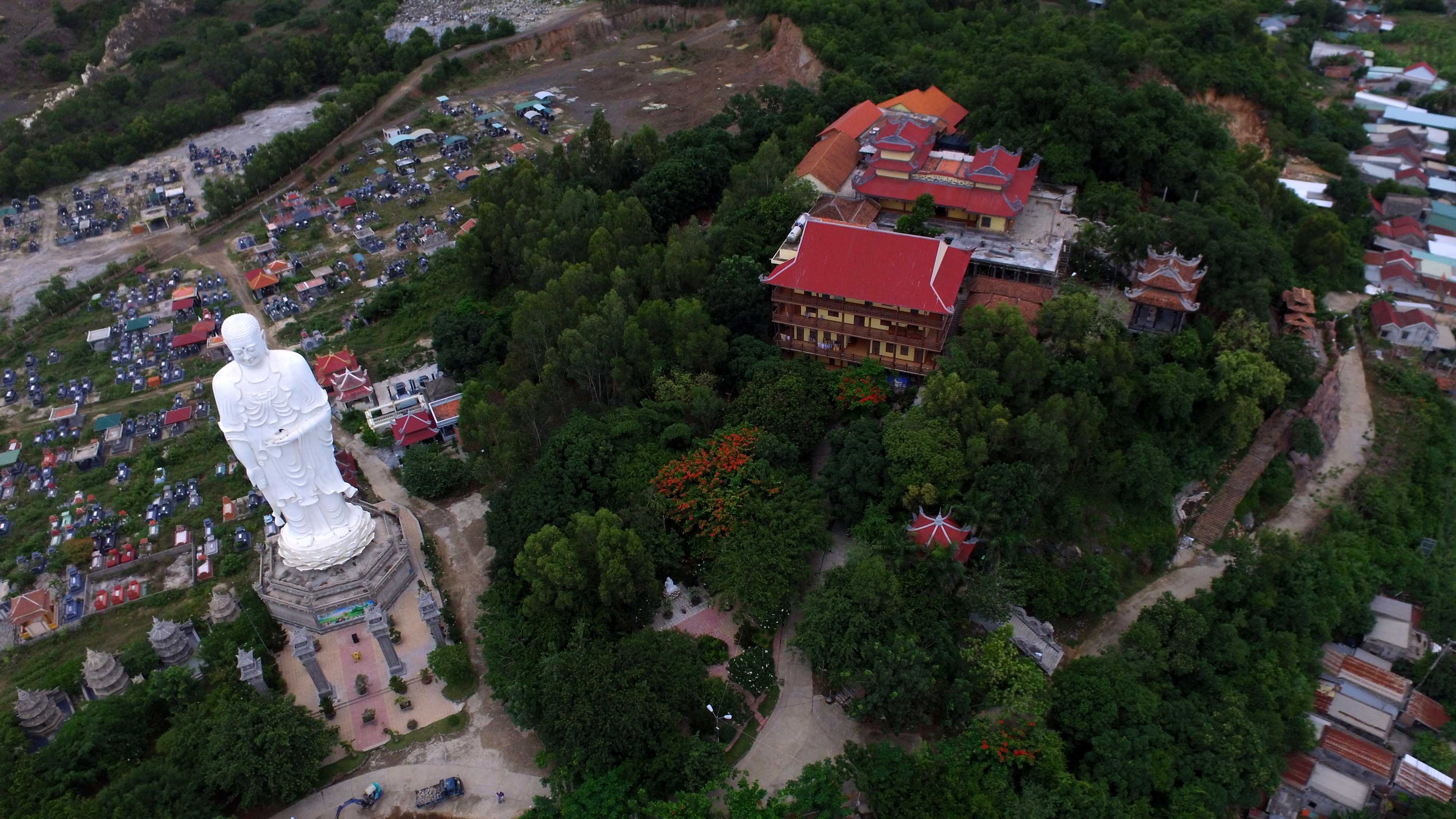 mua vu lan ghe tham ba tuong phat lon nhat xu tram huong