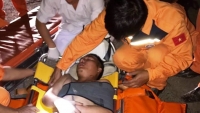 cuu song thuyen vien nuoc ngoai non ra mau va hon me tren bien
