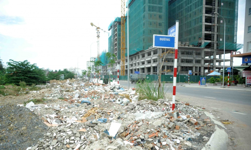 nhieu khu do thi moi o nha trang dan tro thanh nui rac xa ban