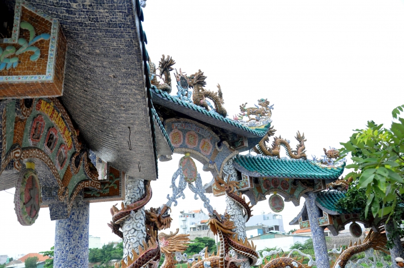 mieu tram rong giua long vam thuat
