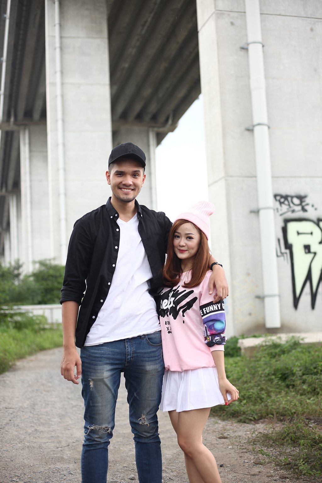 nhom mat ngoc tiep tuc tung mv chat lu voi kinh phi khung
