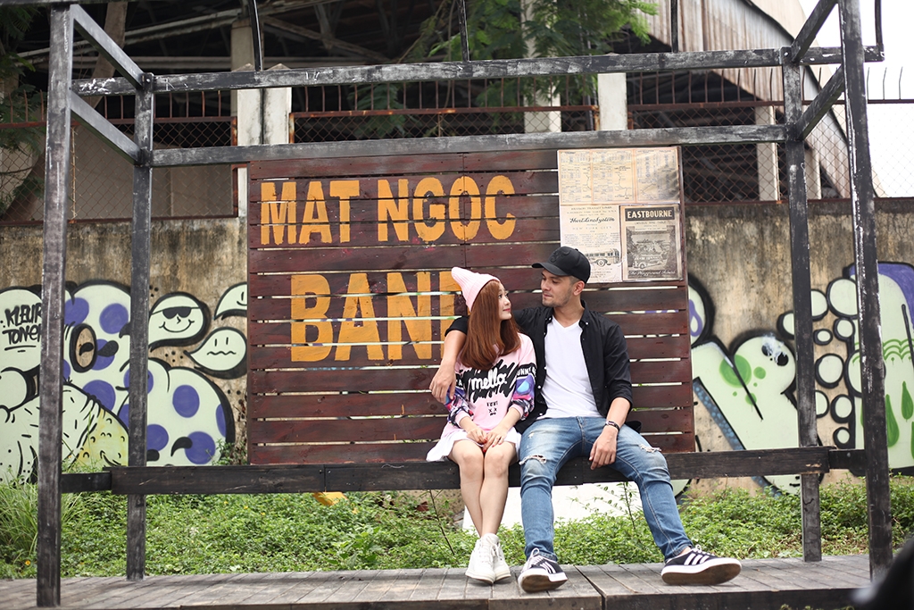 nhom mat ngoc tiep tuc tung mv chat lu voi kinh phi khung