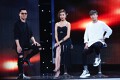 Á hậu Thúy Vân ngồi ghế nóng chương trình thời trang