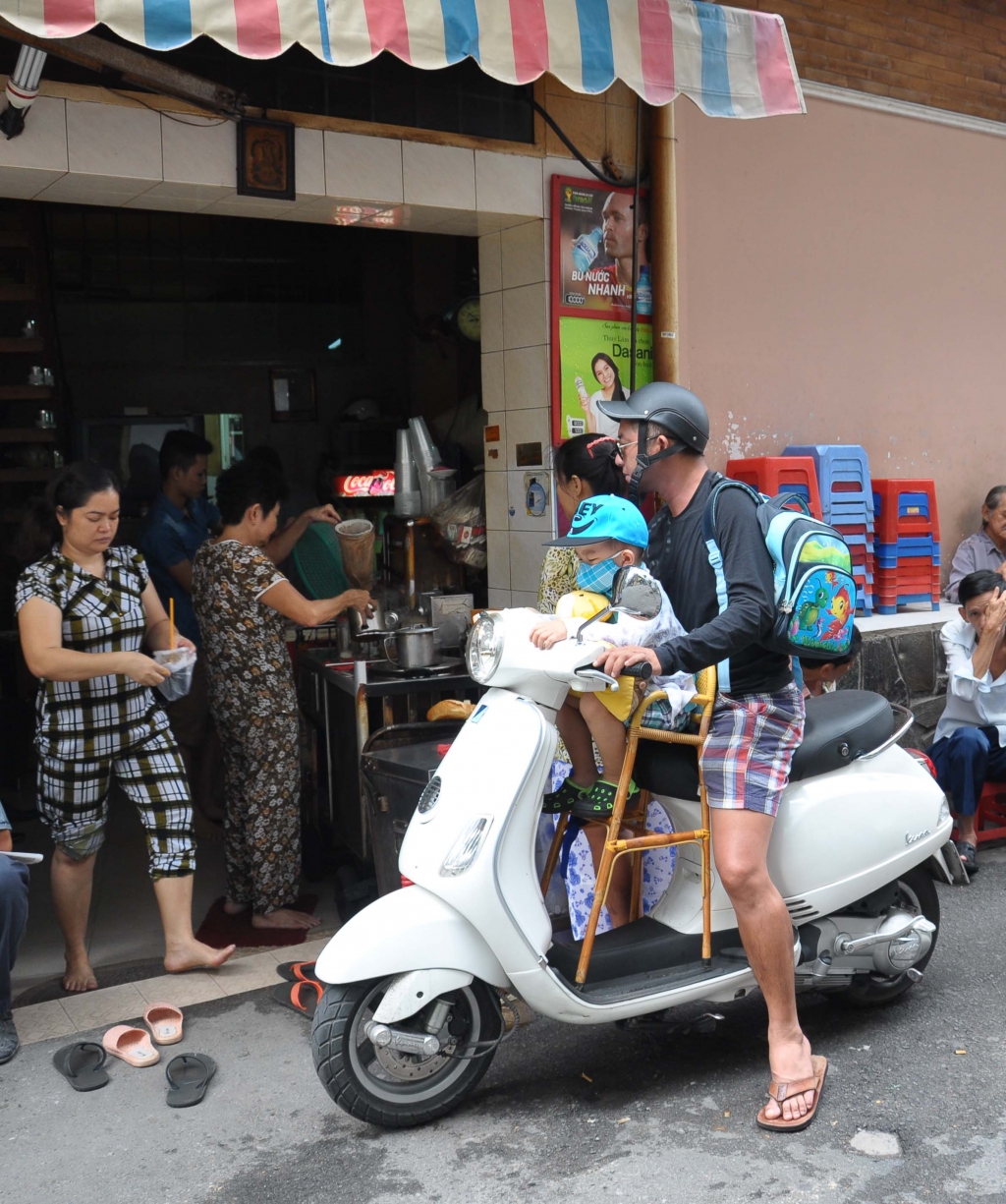 quan ca phe 60 namkhong ngu