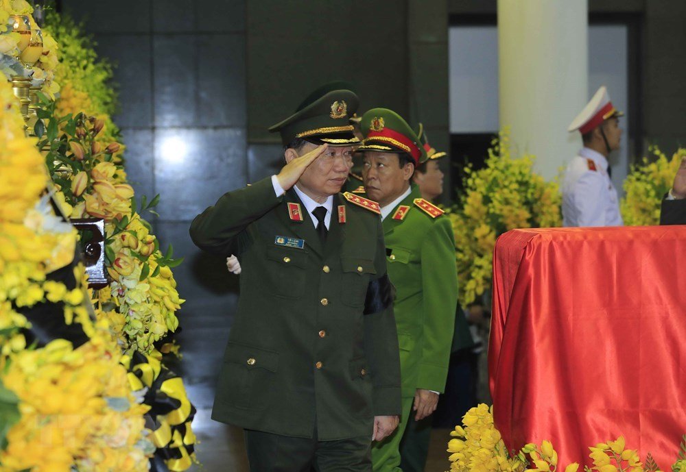 hinh anh xuc dong tai le tang nguyen tong bi thu do muoi