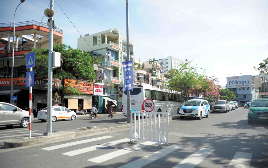 xe 45 cho bao vay nha dan quanh cac diem tham quan tai nha trang