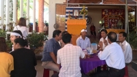 trung uy cong an phai bam can gat nuoc vi bi xe 16 cho day xa gan 100 m