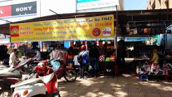 Đắk Lắk: Hội chợ sinh viên gây quỹ từ thiện 'áo ấm cho em'