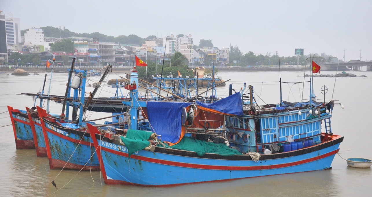 troi dang mua to tinh khanh hoa tot rao doi pho ap thap nhiet doi co kha nang thanh bao