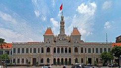 Ra vào UBND TP.HCM phải kiểm tra an ninh bất kể là Bí thư, Chủ tịch quận, huyện