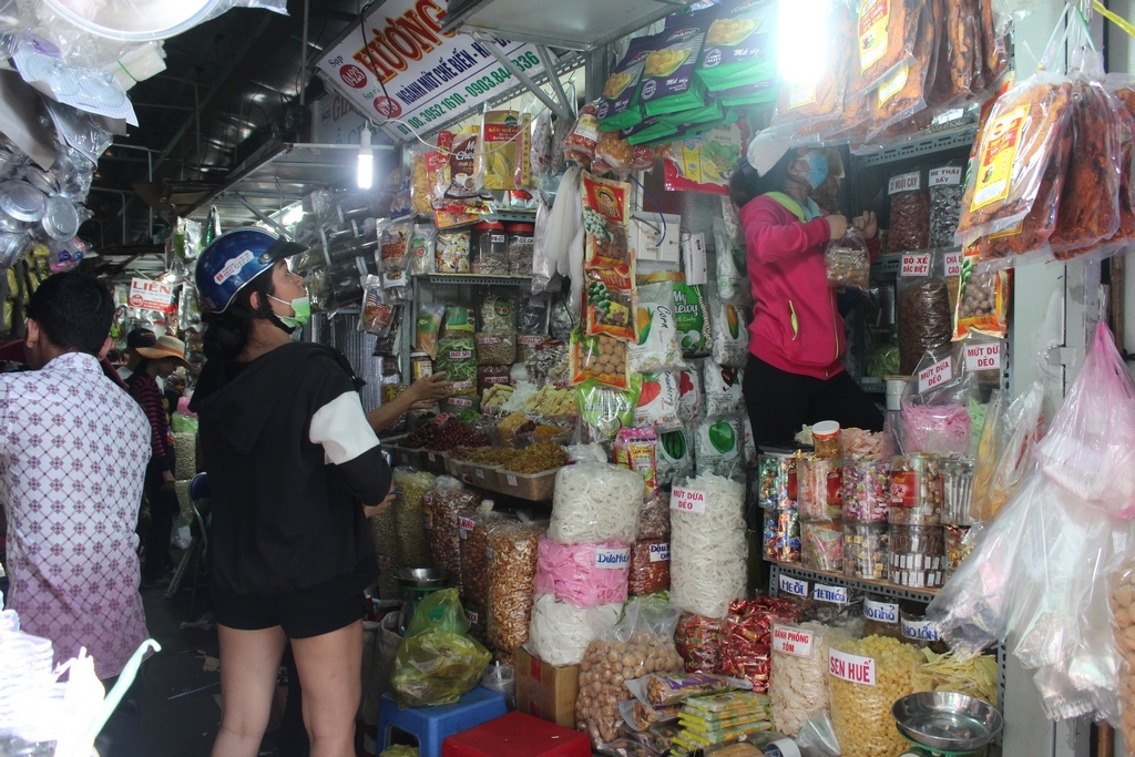 tet can ke tieu thuong cho binh tay khoc rong
