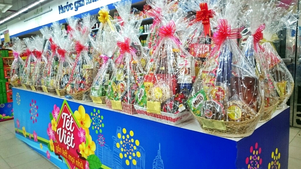 thi truong banh keo soi dong nhung ngay cuoi nam