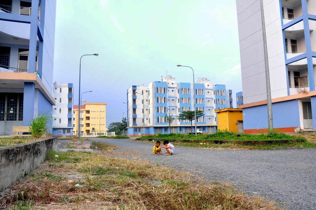 cach trung tam tp hcm 30km co mot khu chung cu 1000 ty nhung chi vai chuc ho sinh song