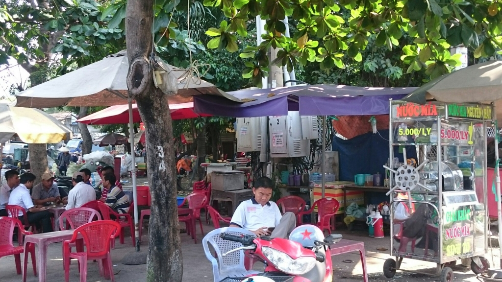 om tram bien ap muu sinh bat chap tu than rinh rap