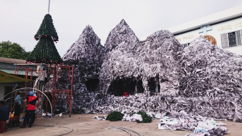 xom dao tat bat chuan bi le giang sinh