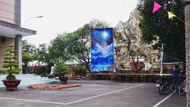 xom dao tat bat chuan bi le giang sinh