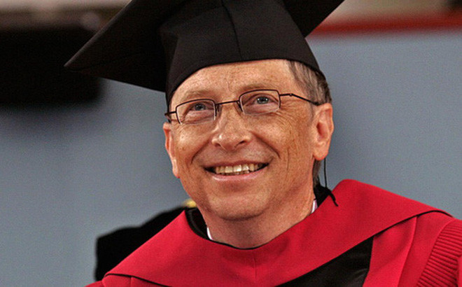 tam thu cua bill gates gui cu nhan moi ra truong