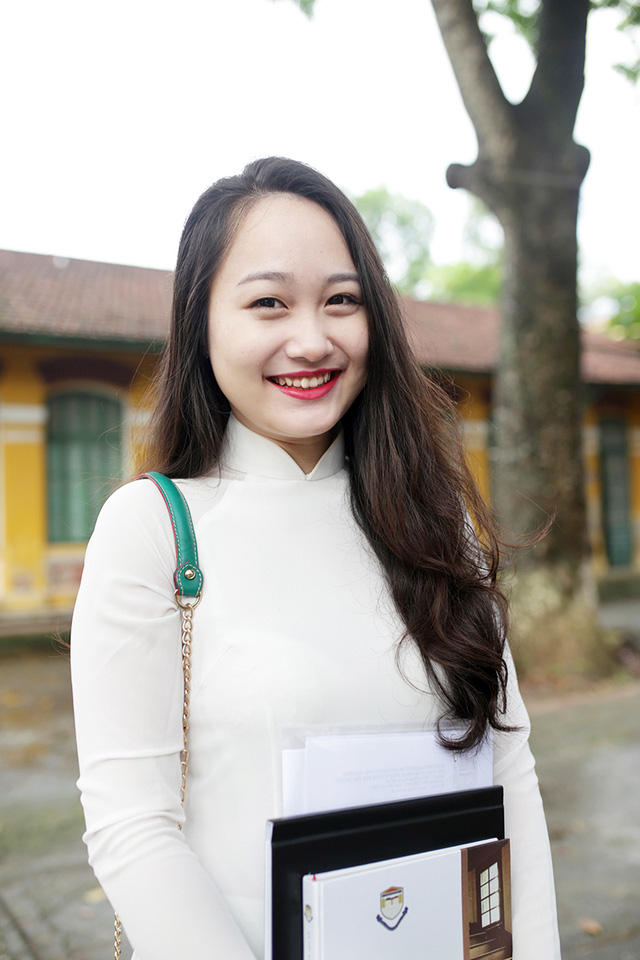 nu sinh ha noi xinh dep trong ngay be giang