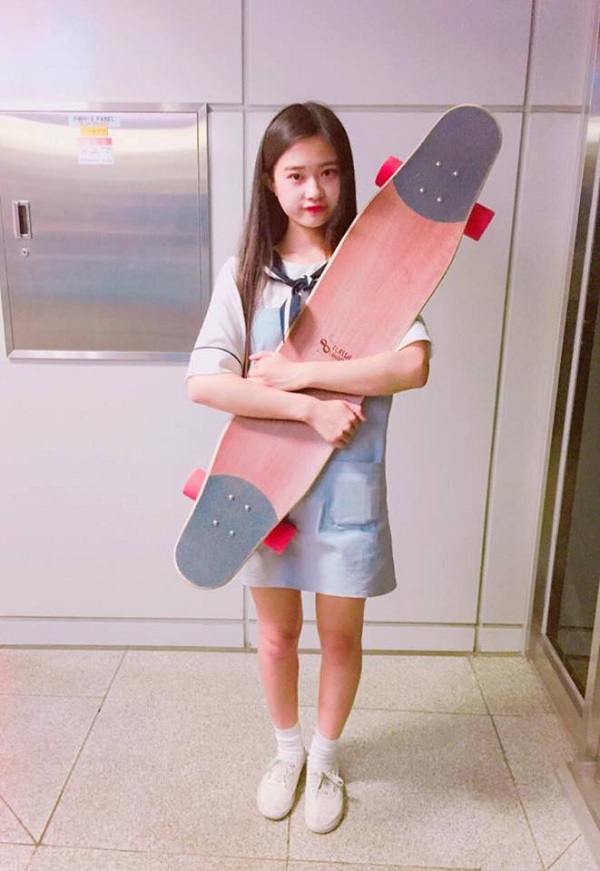hot girl van truot gay sot cong dong mang