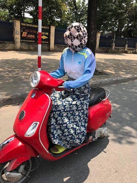 Phát hoảng với phong cách chống nắng 'đi đường không mang mắt' của chị em phat hoang voi phong cach chong nang di duong khong mang mat cua chi em