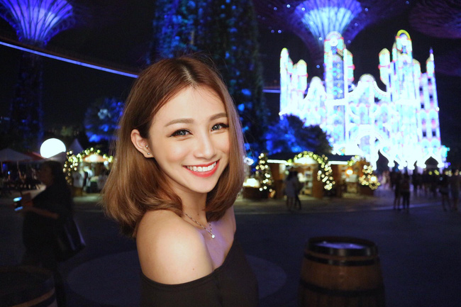co ban gay thuong nho vi ve ngoai xinh xan cung nu cuoi quyen ru